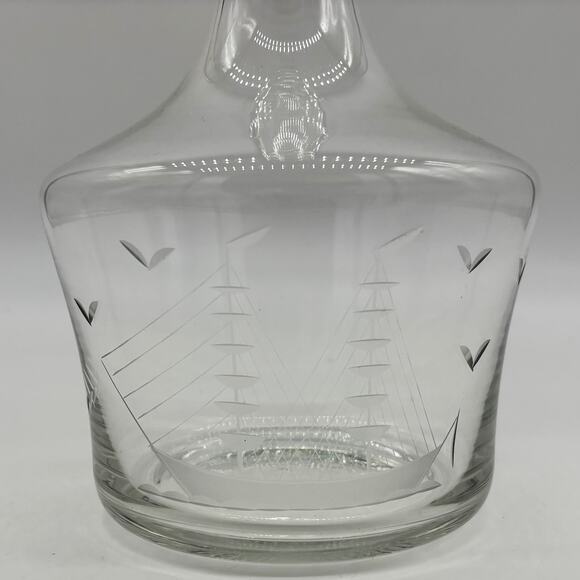 Vtg Nautical Decanter Clear Glass Liquor Wine Bottle Etched Clipper Ship Stopper - Picture 2 of 11